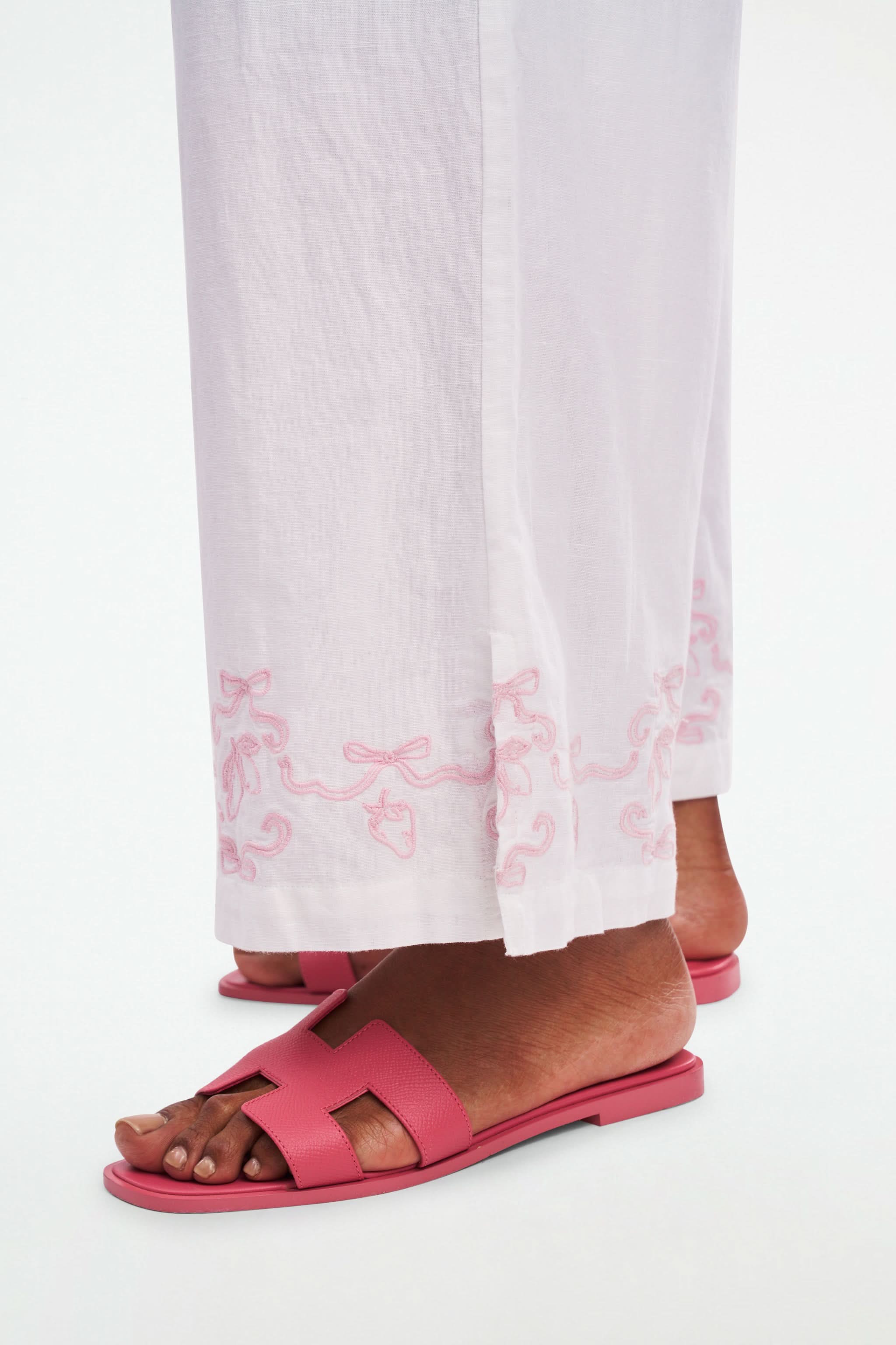 Lemon Bow Embroidery Chloe Pant - Image 3