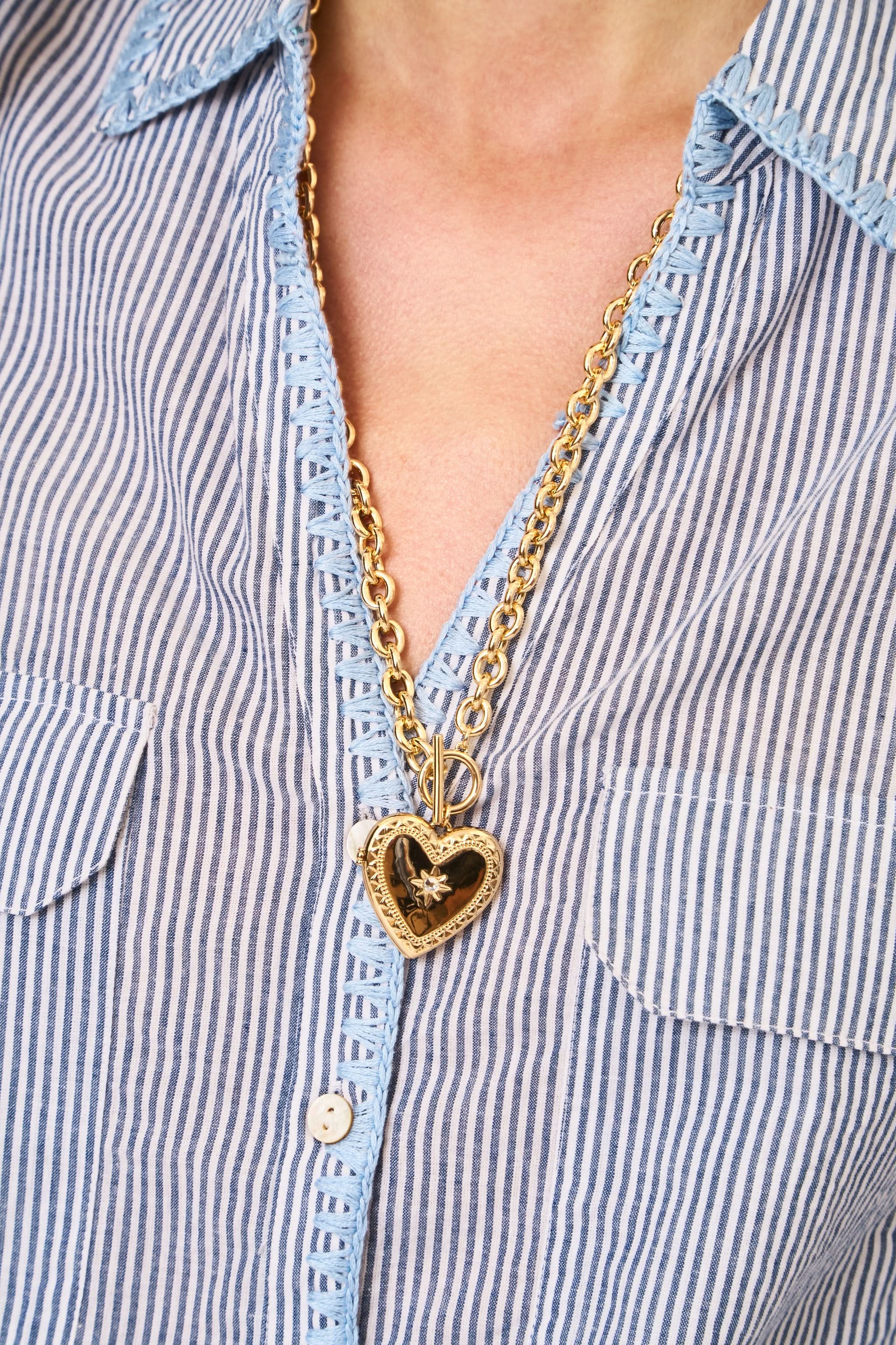 Lovely Locket Necklace - Image 3